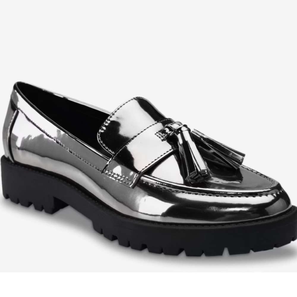 Bandolino Metallic Silver Loafers